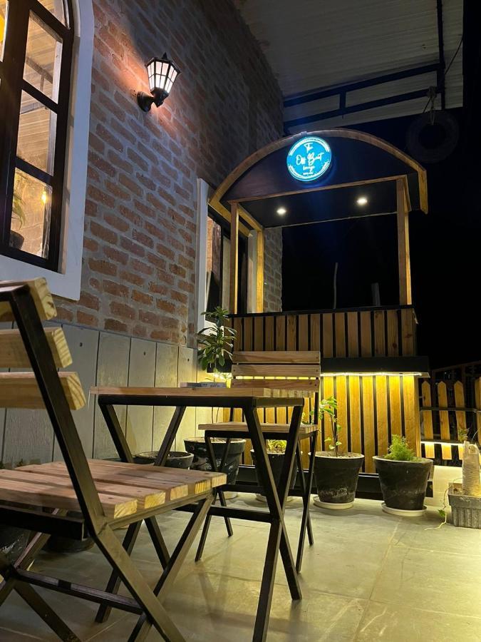 The Offbeat Lounge Hotel Udaipur Exterior photo